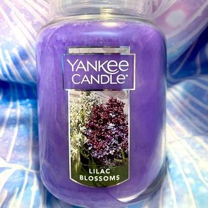Yankee candle 22 oz lilac blossoms